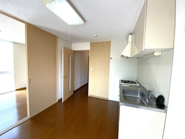 ウイニングイーストの居間・リビング