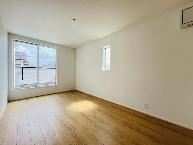 安城市里町石橋24番23『仲介手数料無料』新築戸建ての洋室