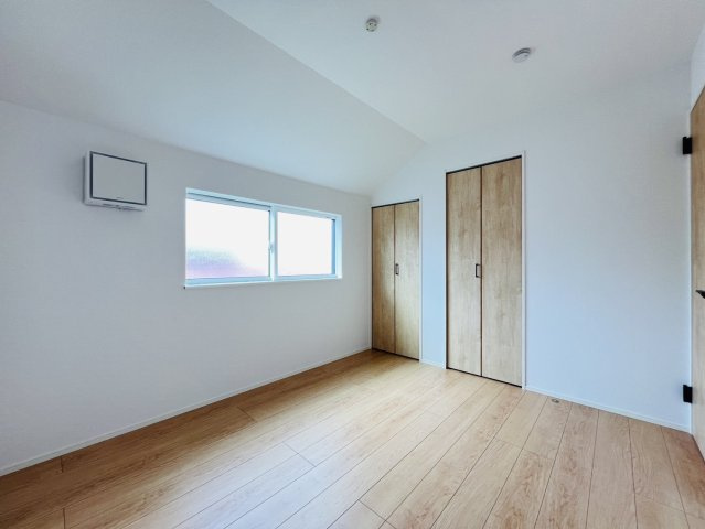 安城市里町石橋24番23『仲介手数料無料』新築戸建ての洋室