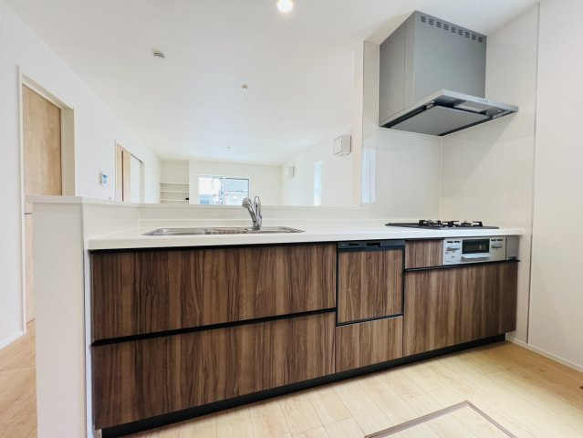 安城市里町石橋24番23『仲介手数料無料』新築戸建てのキッチン