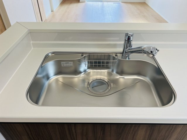 安城市里町石橋24番23『仲介手数料無料』新築戸建てのキッチン