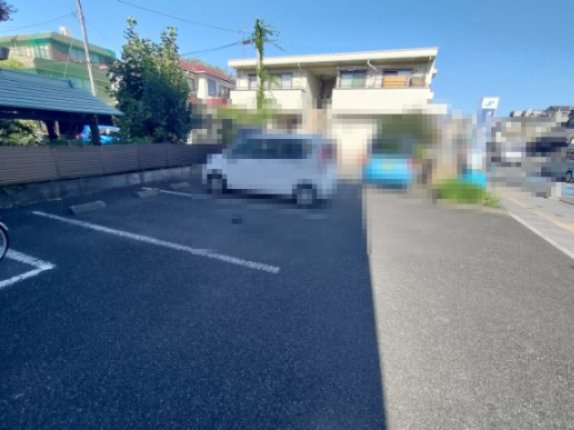 ヒラソールの駐車場|駐車場に車を止められます