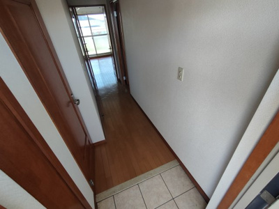 【玄関】 | ヒラソール | 収納もある玄関です