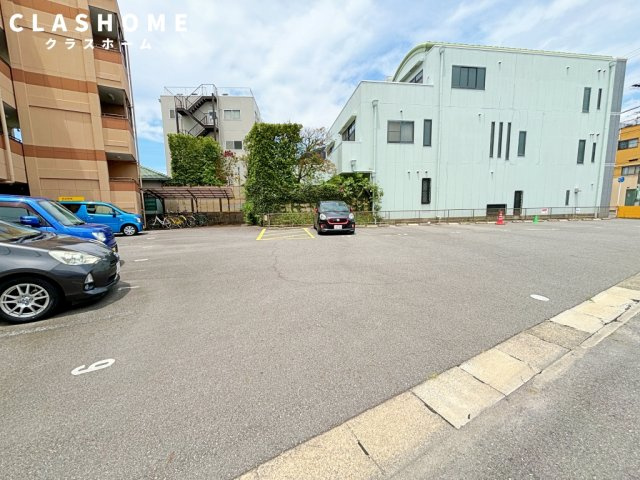 ドミールあさひ　　　刈谷市近郊の賃貸はクラスホームの駐車場
