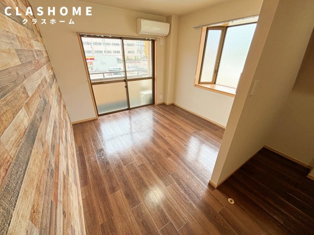 ドミールあさひ　　　刈谷市近郊の賃貸はクラスホームの居間・リビング|同物件の別部屋になります。