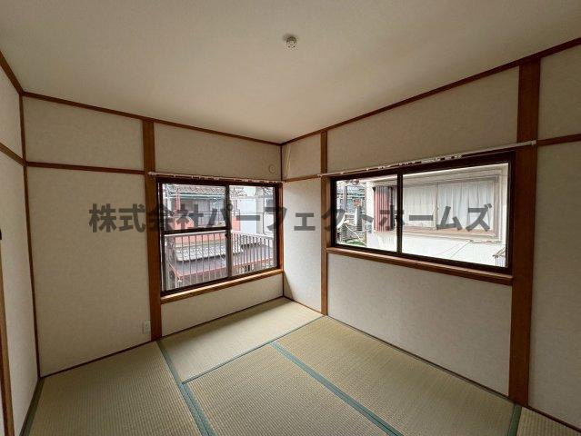 池之宮2丁目戸建　賃貸の和室|明るい和室です