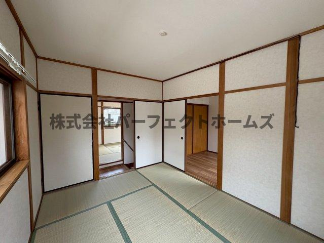 池之宮2丁目戸建　賃貸の和室|明るい和室です