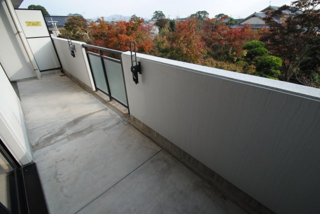 久留米市西町の賃貸マンションのバルコニー