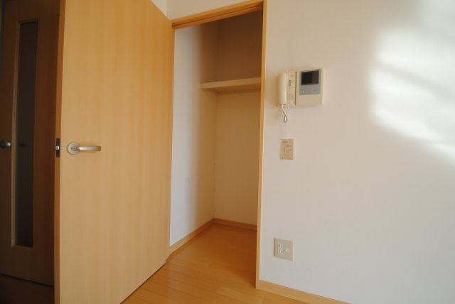 久留米市西町の賃貸マンションの収納|内装イメージ：同物件別室