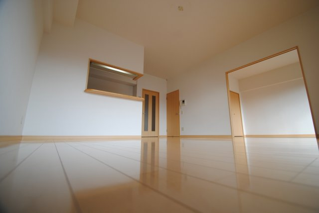 久留米市西町の賃貸マンションの居間・リビング|内装イメージ：同物件別室