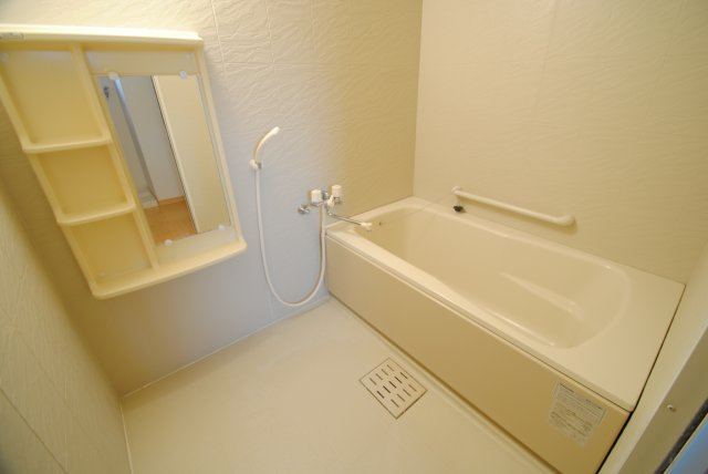 久留米市西町の賃貸マンションの浴室|内装イメージ：同物件別室