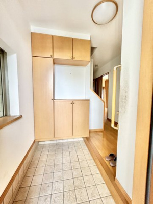 【玄関】 | 中古一戸建　高知市百石町4丁目