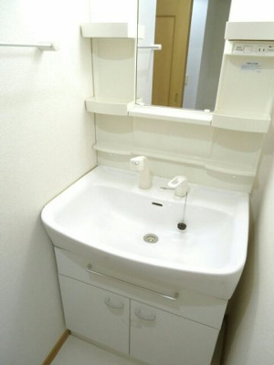 【洗面所】 | フレスクーラ | ゆったりとスペースのある洗面所