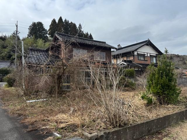鳥取市河原町佐貫土地