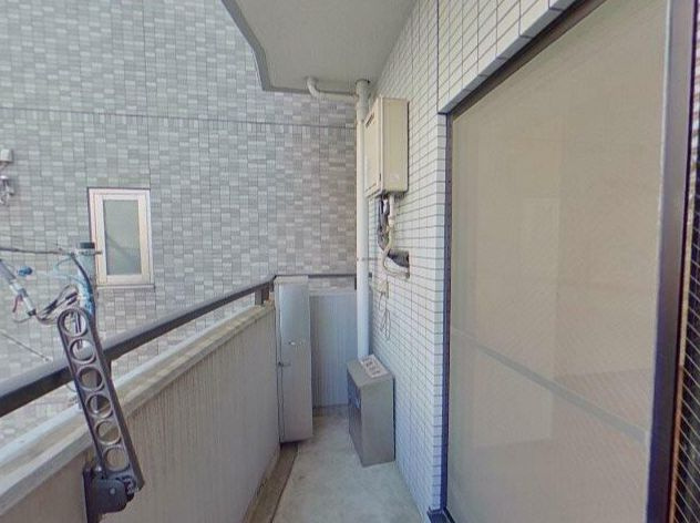 ラ・トゥール川口のバルコニー|参考写真です。