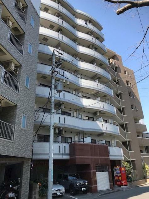 ラ・トゥール川口の外観