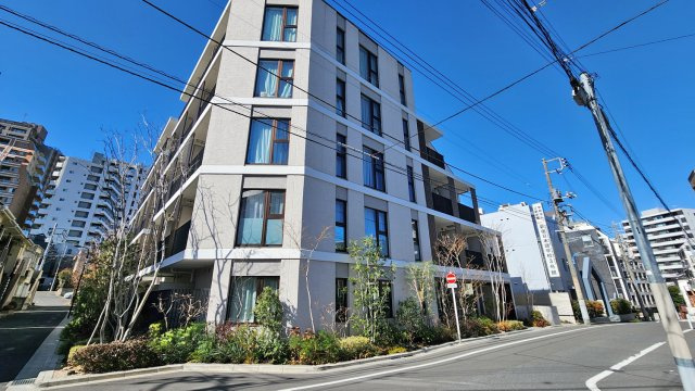 プライムメゾン西早稲田の外観