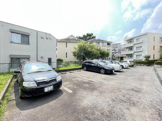 【駐車場】 | いつでも目の届く敷地内に駐車場があります♪お車をお持ちのファミリーさんにオススメです☆