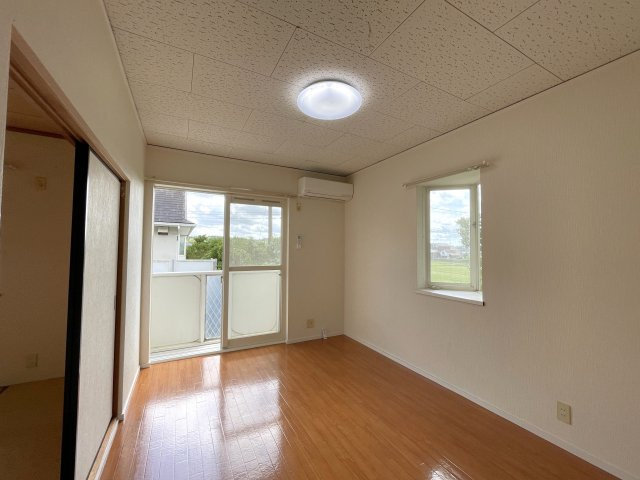 アムスプラザ Bの洋室