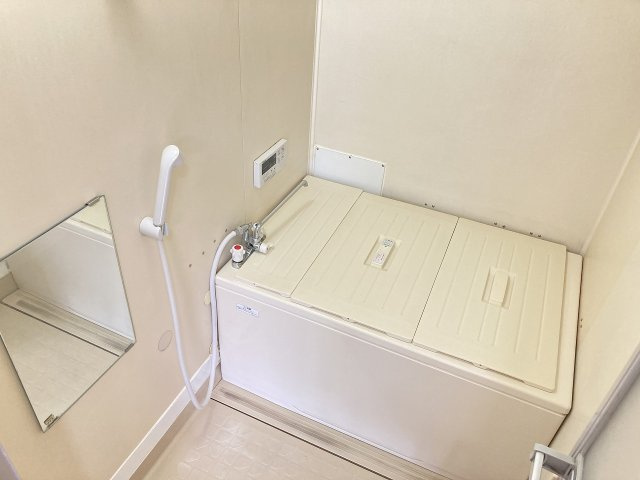 ジュエルARAKIの浴室