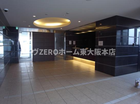 エステムプラザ難波WESTリバークロスのロビー