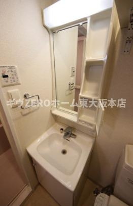 エステムプラザ難波WESTリバークロスの洗面所