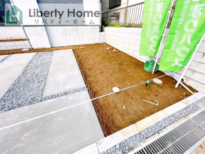 牛久市南16期　新築戸建の庭