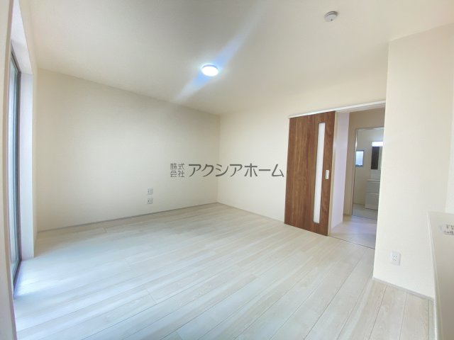 飯能市双柳・全11棟　新築一戸建　2号棟　の居間・リビング