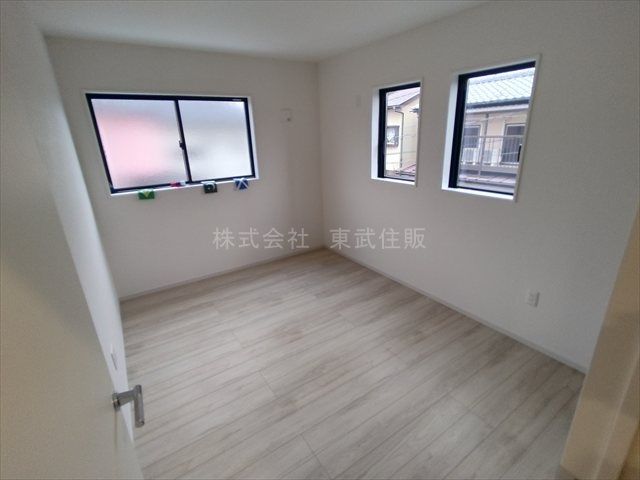 【洋室】 | 川越市むさし野2期　全2棟　1号棟 | 洋室6.0帖北側、個人の部屋や寝室として使える洋室です