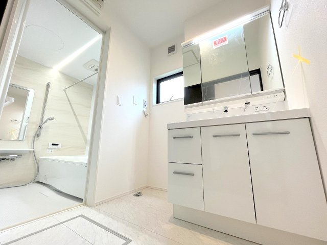 あきる野市五日市の新築一戸建の独立洗面台