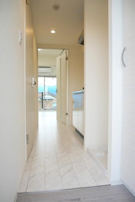 ラフィスタ鷺沼(北棟)のロビー|同間取り別室の写真です。