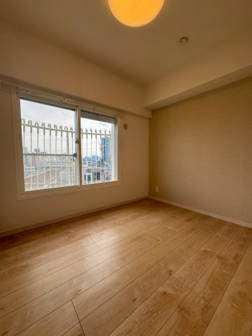 芝園ハイツ弐号棟の洋室