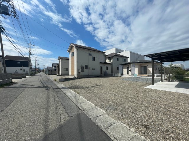 【前面道路含む現地写真】 | 児玉郡上里町七本木　中古戸建