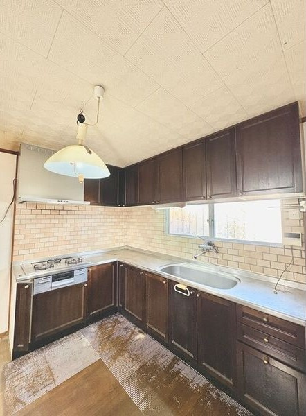 米野木町北山戸建のキッチン