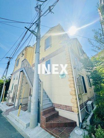 横浜市西区西戸部町１丁目のアパートの外観