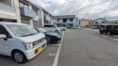 【居間・リビング】 | 二色の浜グリーンヴィレッジＢ棟