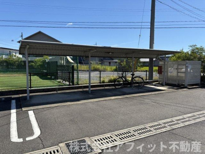【その他】 | アンソレイエⅡ | 屋根付き駐輪場