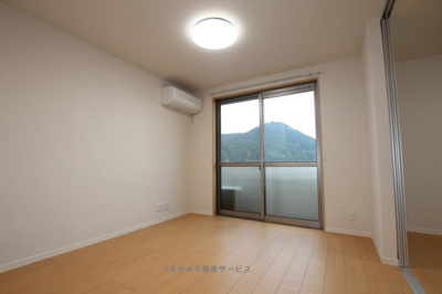 【居間・リビング】 | スリーゼハイツ | 居間です
スリーゼハイツ　203号室　2017年1月9日