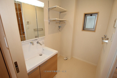【洗面所】 | スリーゼハイツ | ゆったりとスペースのある洗面所
スリーゼハイツ　203号室　2017年1月9日