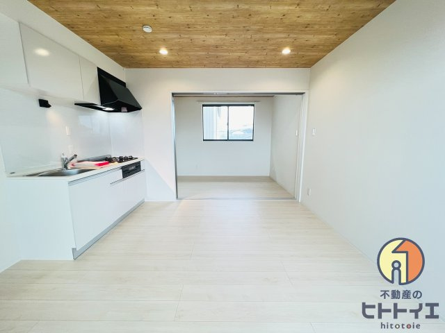 T-Regno Yameの居間・リビング|※反転タイプの写真です