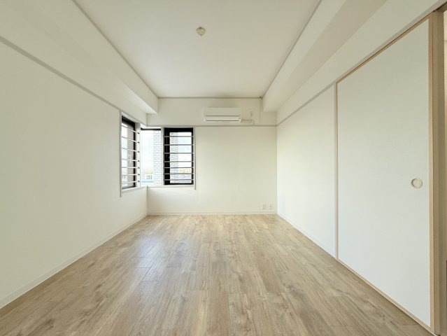 【寝室】 | パレデアルシオン