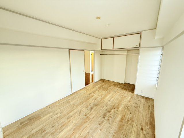 【寝室】 | パレデアルシオン