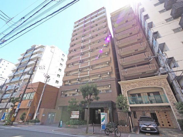 アーデンタワー靭公園の外観