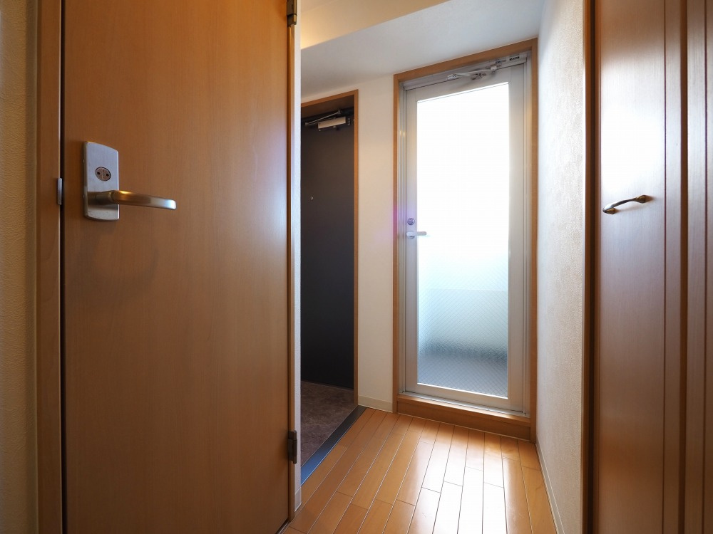 アーデンタワー靭公園の玄関