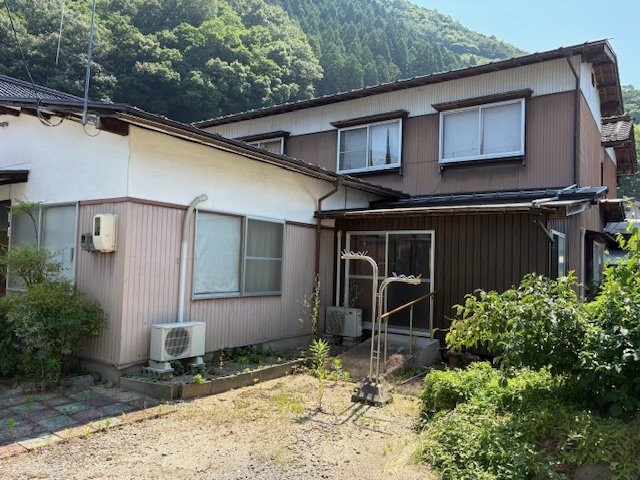 八頭郡八頭町富枝中古戸建