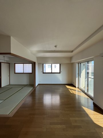 【居間・リビング】