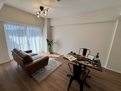 【居間・リビング】ライオンズガーデン西千葉 