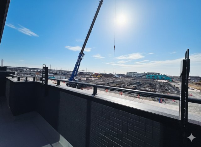 【ブルーミングガーデン】下野市川中子 全2邸の展望|○南面ワイドバルコニーから○
バルコニーからの南側眺望。十分な陽当りが確保されています！是非現地にてご体感下さい。ご見学については、平日・時間外なども対応致します。お気軽にご連絡下さい！

