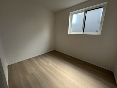 【洋室】 | 山の街　新築戸建 | 書斎としてもお使いいただけます。