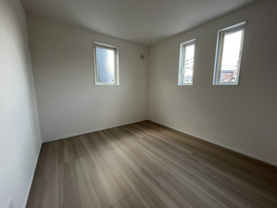 【洋室】 | 山の街　新築戸建 | 洋室約5.3帖